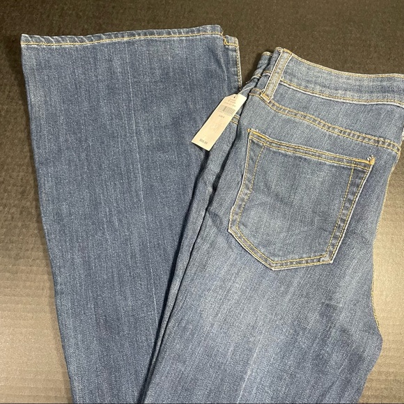 BNWT GAP high rise flare 26/2 denim jeans original retail owner GREAT JEANS!! - Picture 2 of 10
